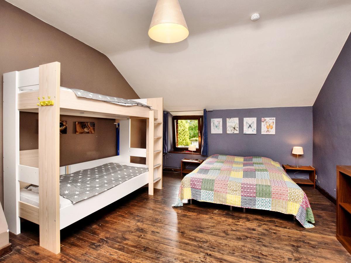 Spacious Holiday Home In Lierneux With Garden Bagian luar foto